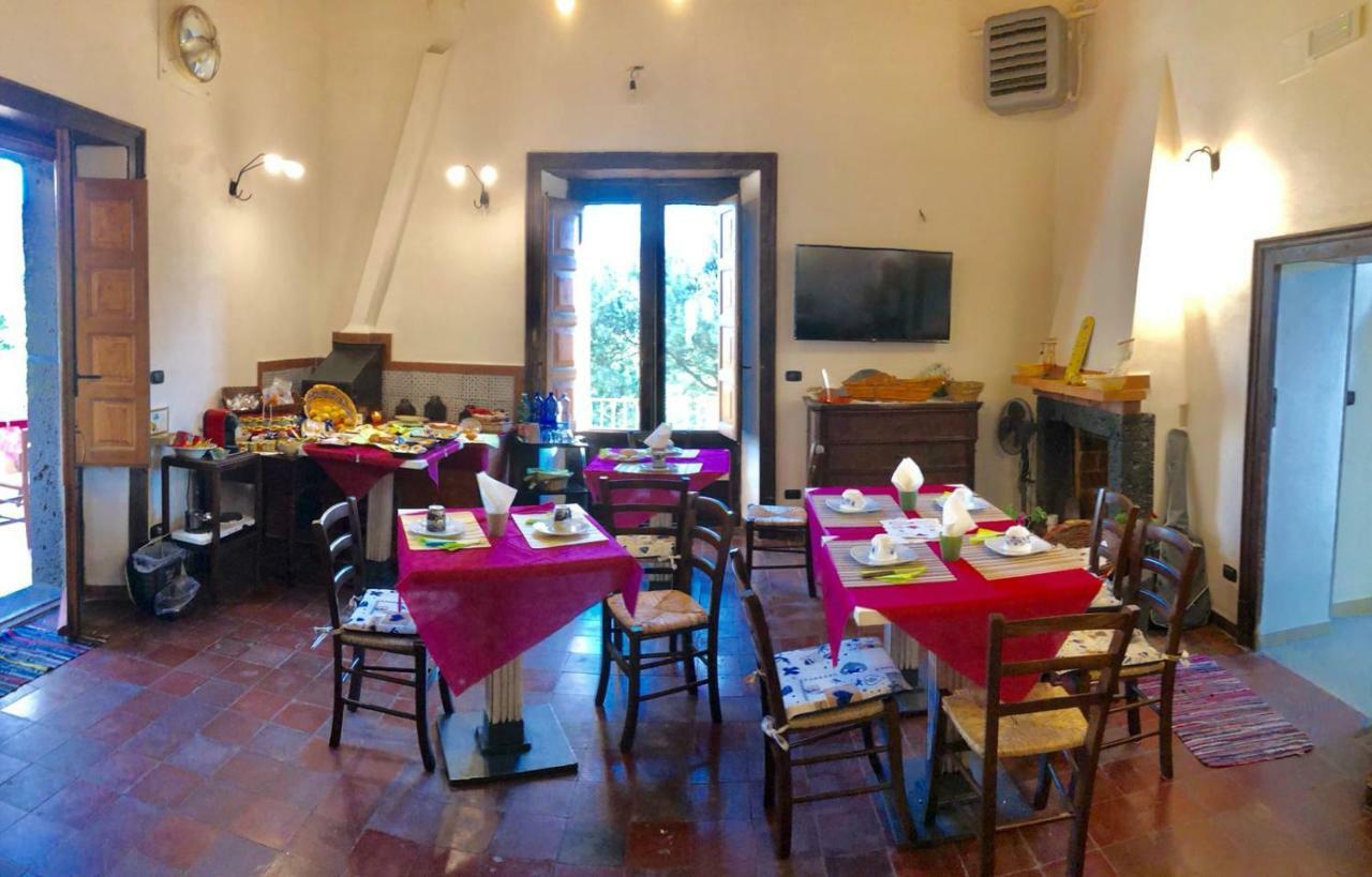 Agriturismo Sole Di Sicilia Рандаццо Экстерьер фото